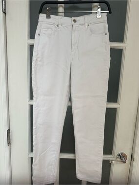 American Eagle White Stretch Mom Ankle Jean, size 2